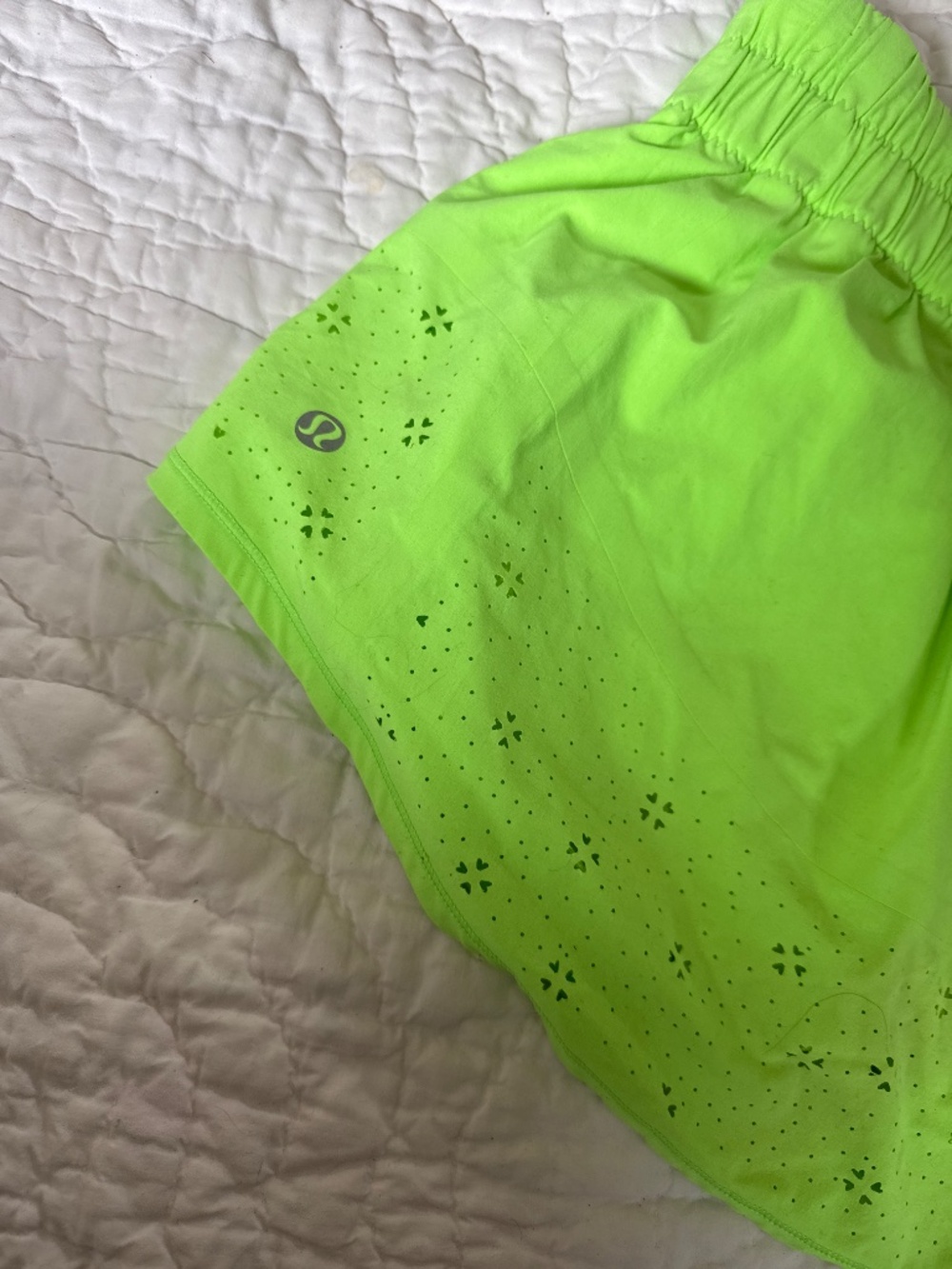 Lululemon skort - Picture 3 of 5